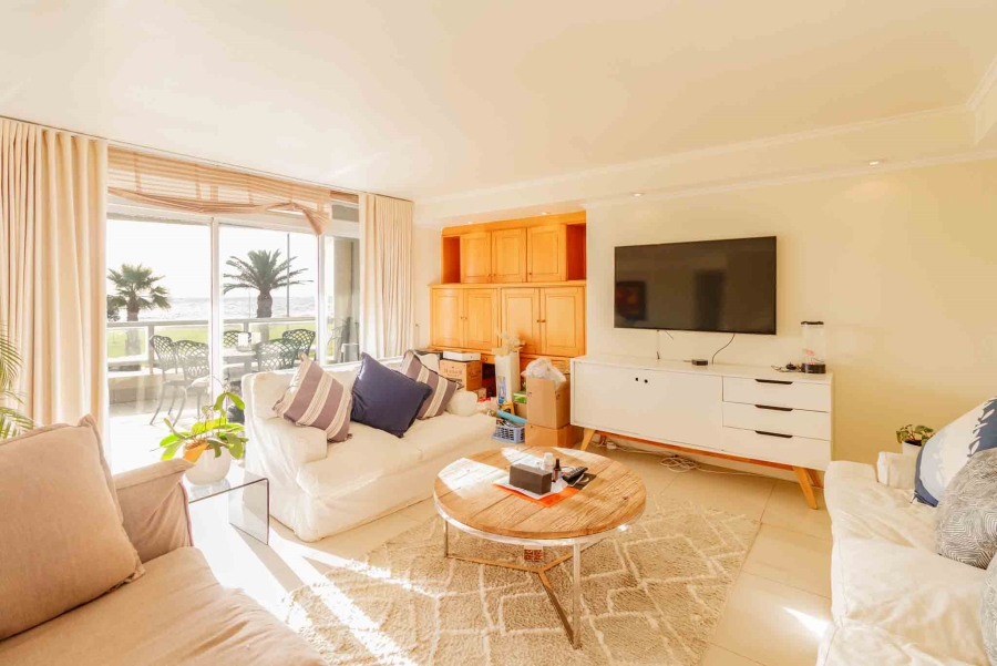 2 Bedroom Property for Sale in Sea Point Western Cape